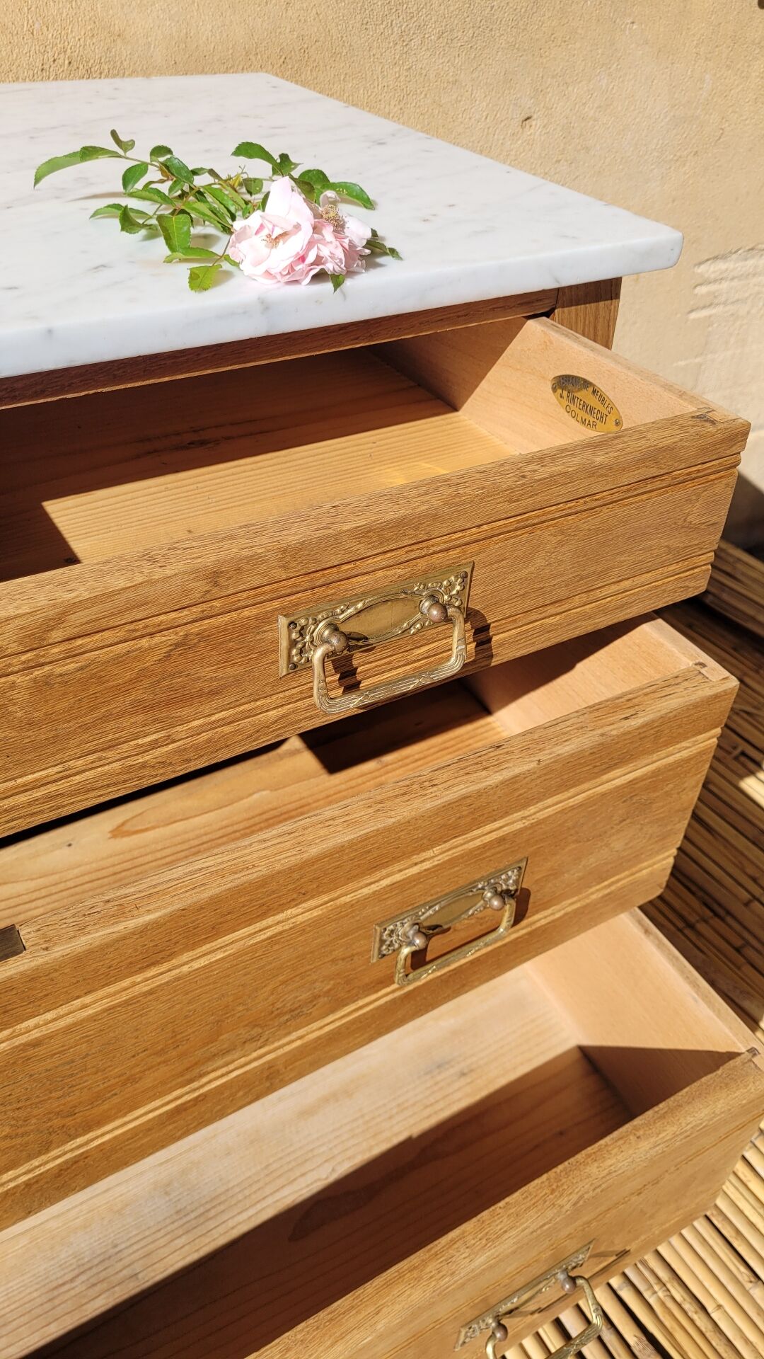 Commode ancienne en chêne avec marbre- rénovée