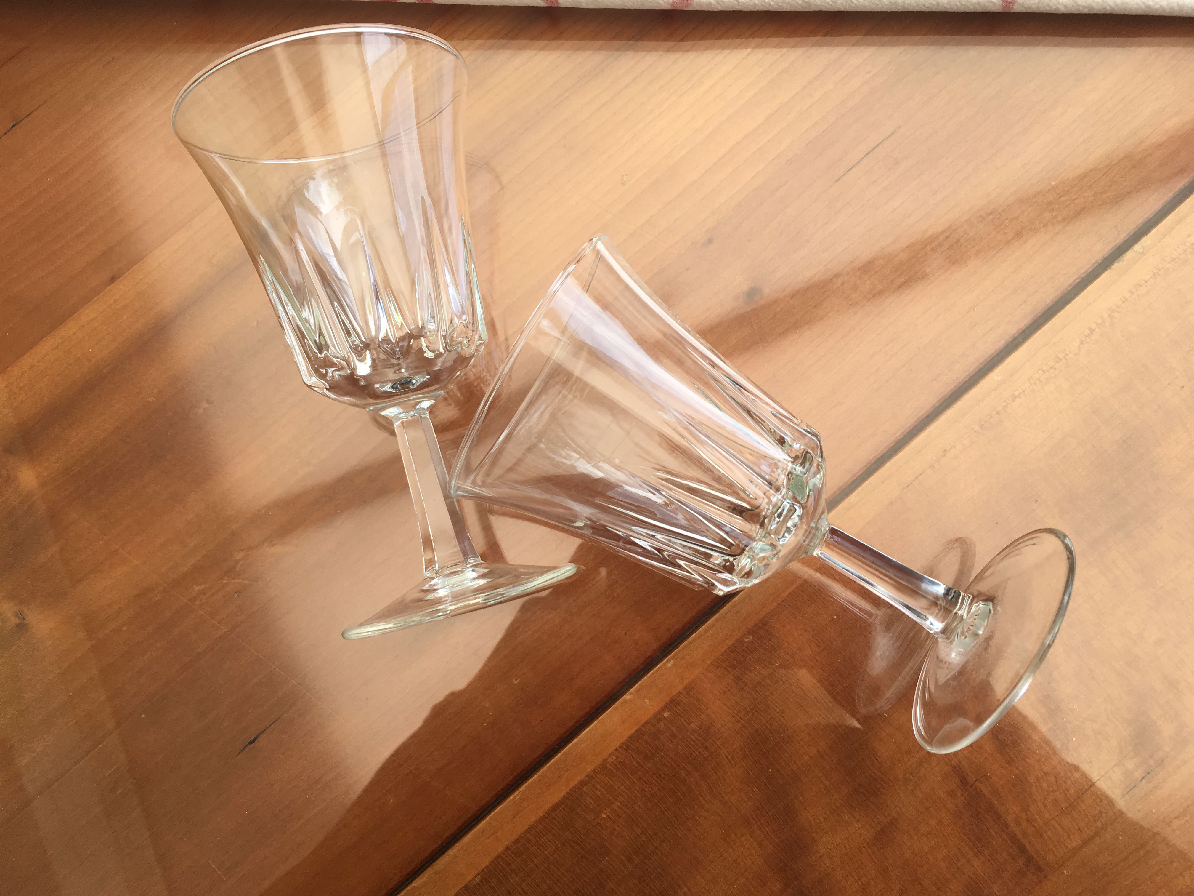 Set 11 vintage wine glasses