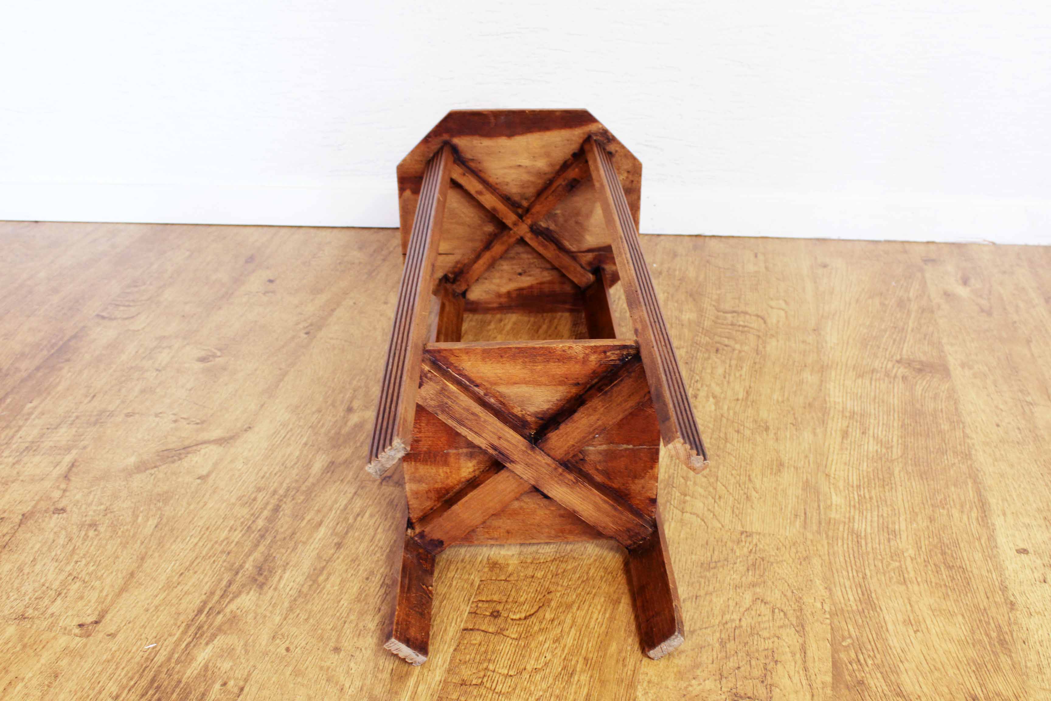 Art Deco side table 30s