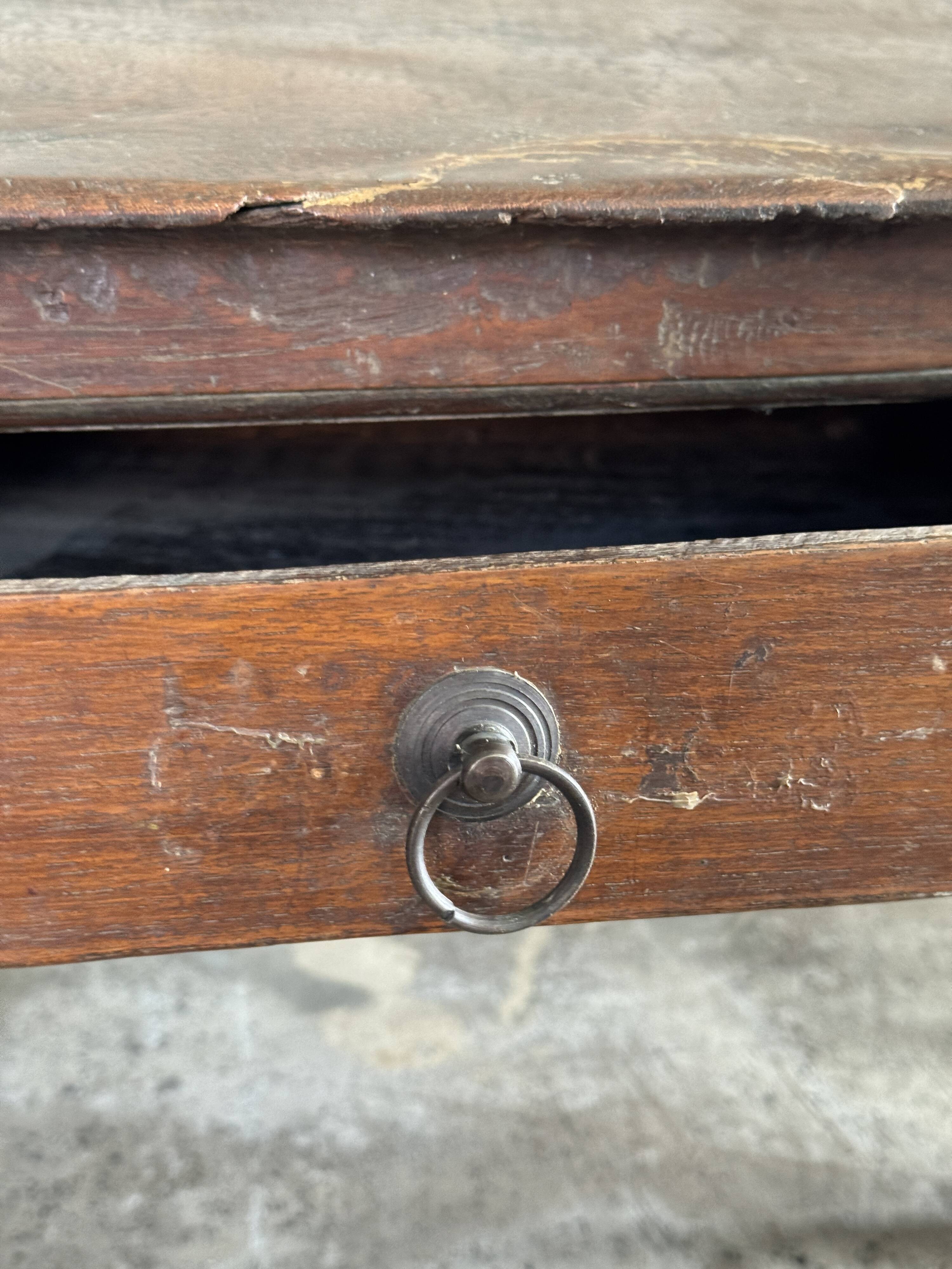 Petit écritoire table basse ancienne indonésienne en teck H33 40,5x55