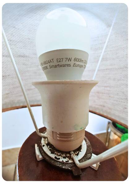 Lampe de sol vintage années 70 en céramique FAT LAVA avec abat-jour