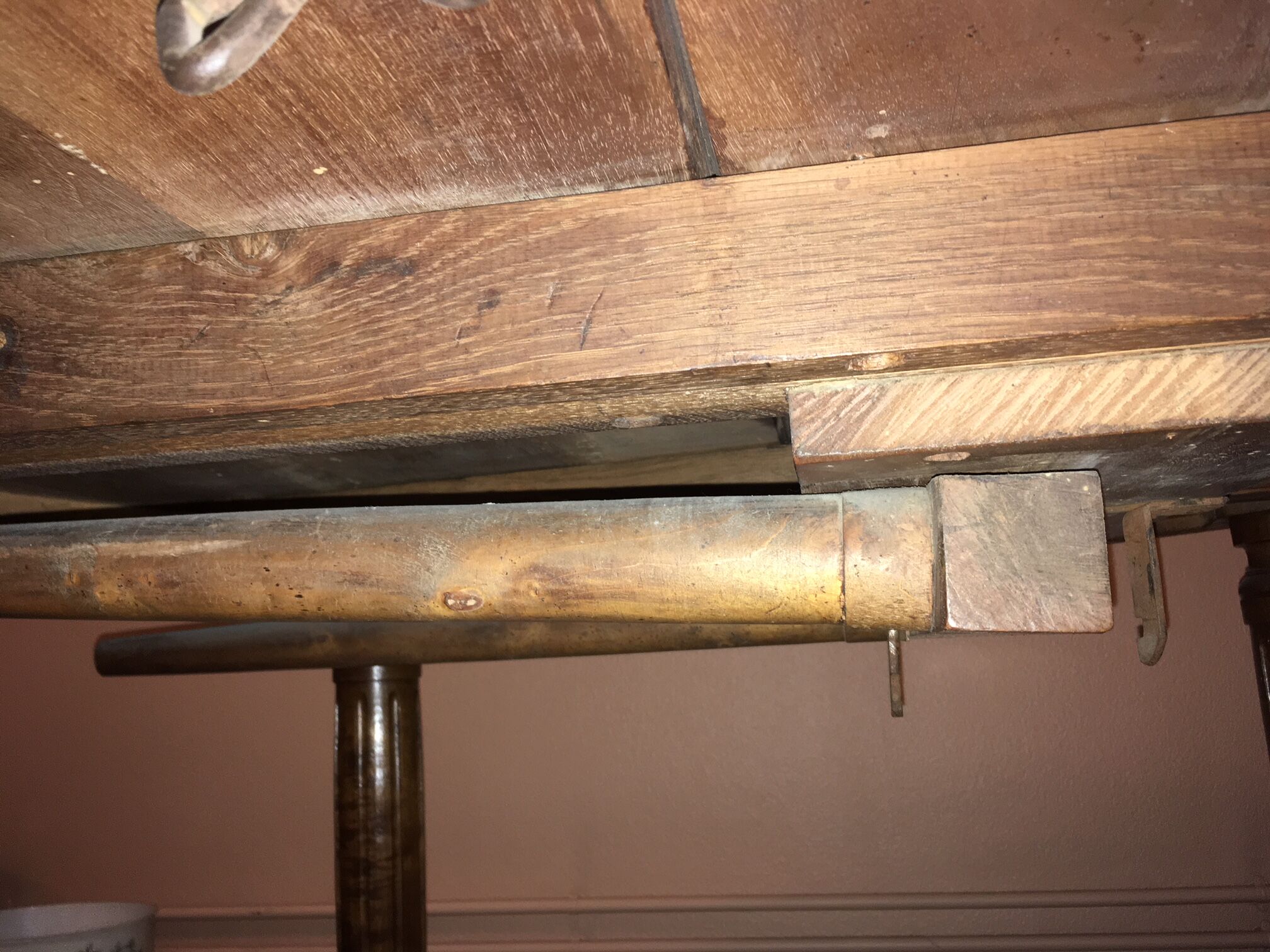 Louis XVI style round table with 3 extensions