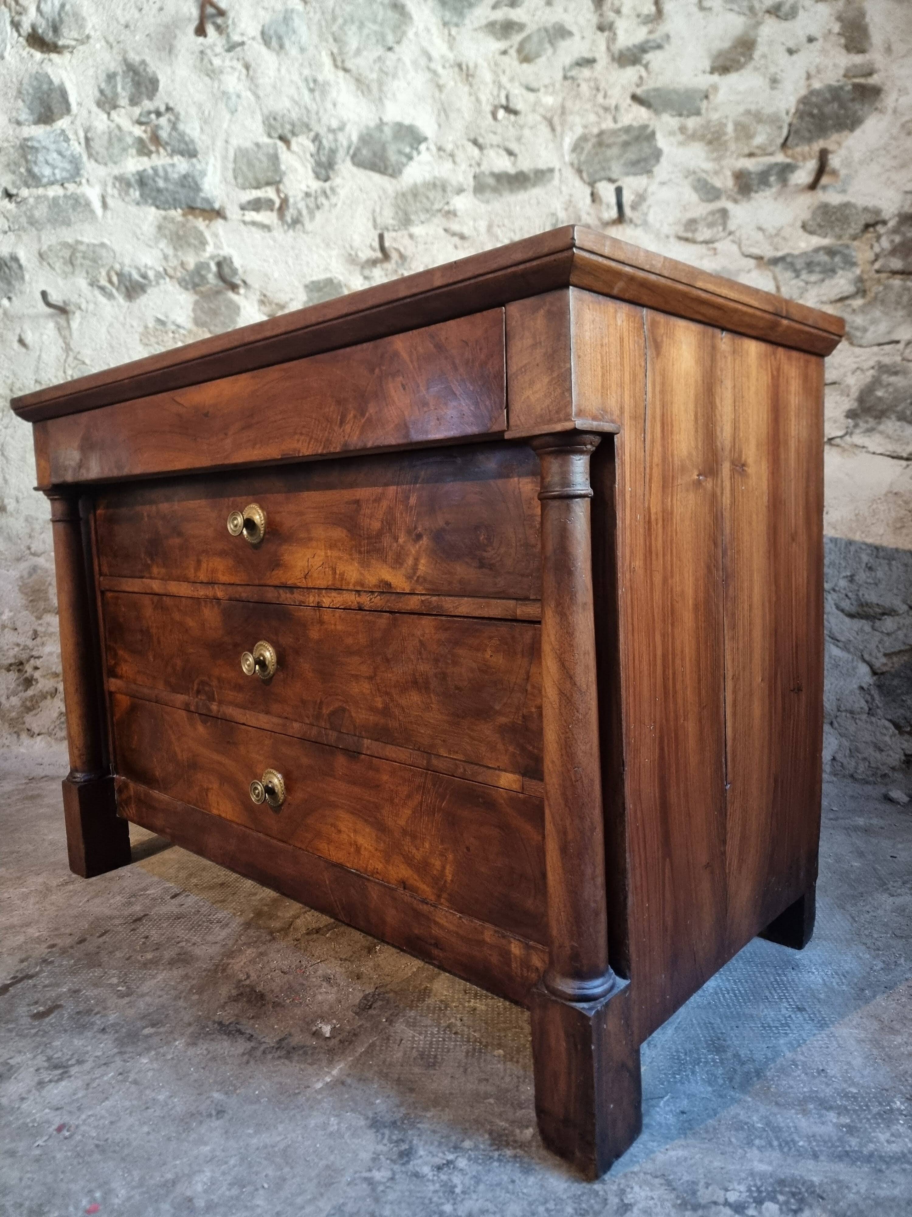 Antique French walnut commode, early 19th century (1800–1830), 4 drawers.
