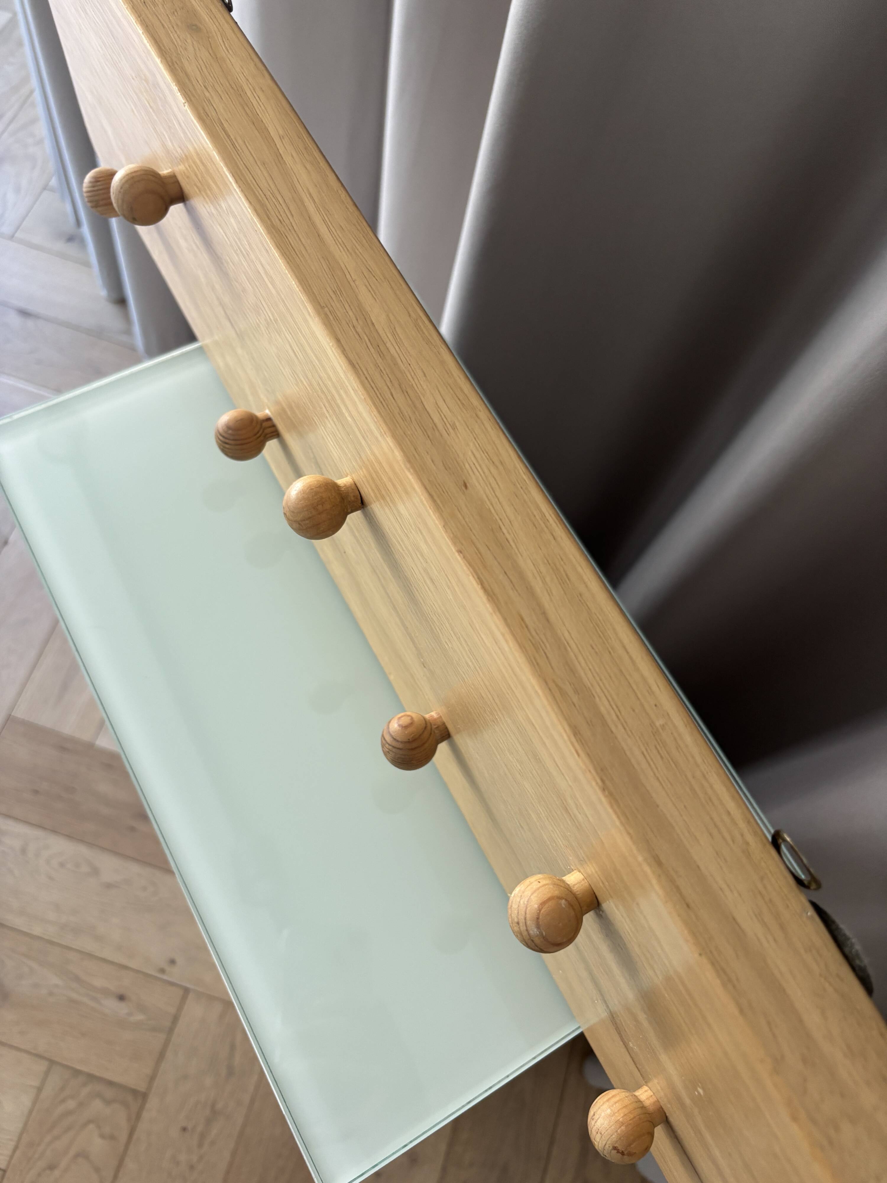 Vintage Solid Wood Wall-Mounted Coat Rack – 7 Pegs