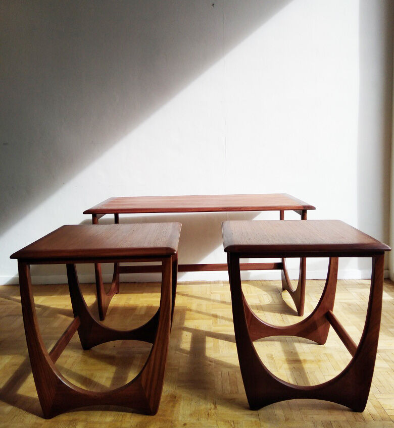 Pull-out tables in teak - G Plan - 1960s