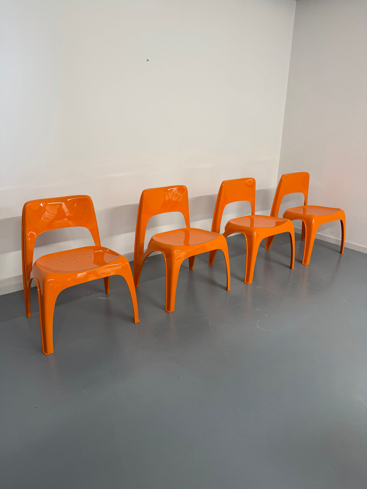 Table and 4 dining chairs designed by Preben Fabricius, Interplast, 1970s.