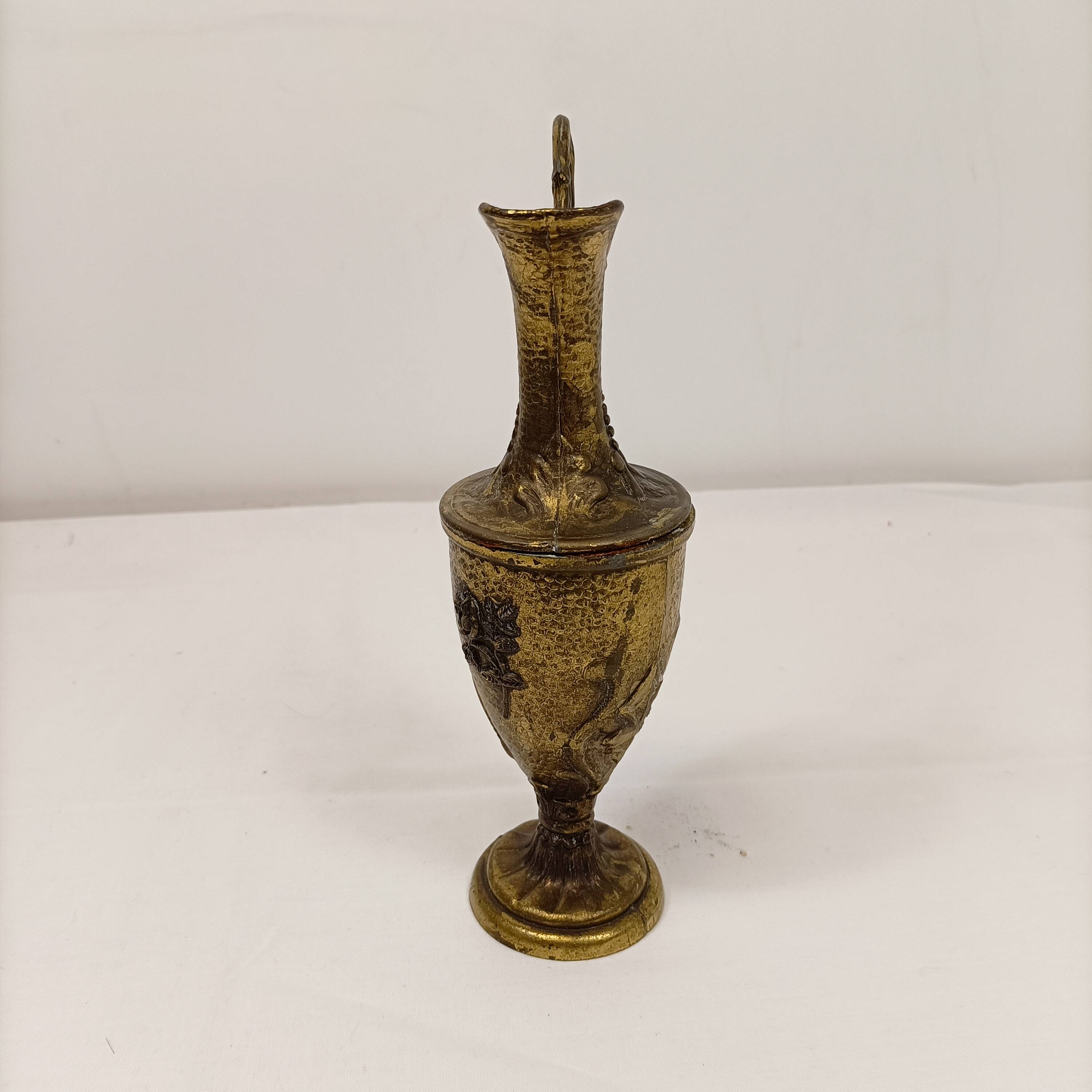Decorative ewer in gilded metal Baroque style - 22 cm Antique vase