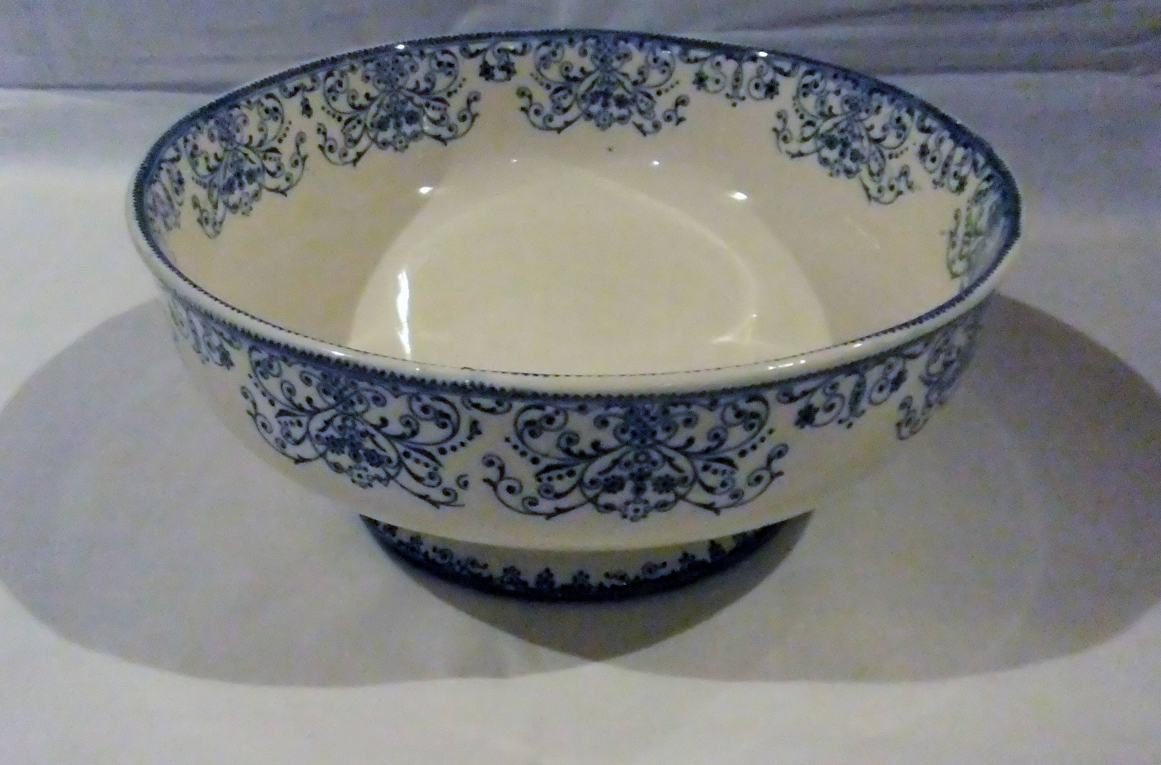 Old salad bowl Boulenger Choisy Le Roi earthenware art Moustiers