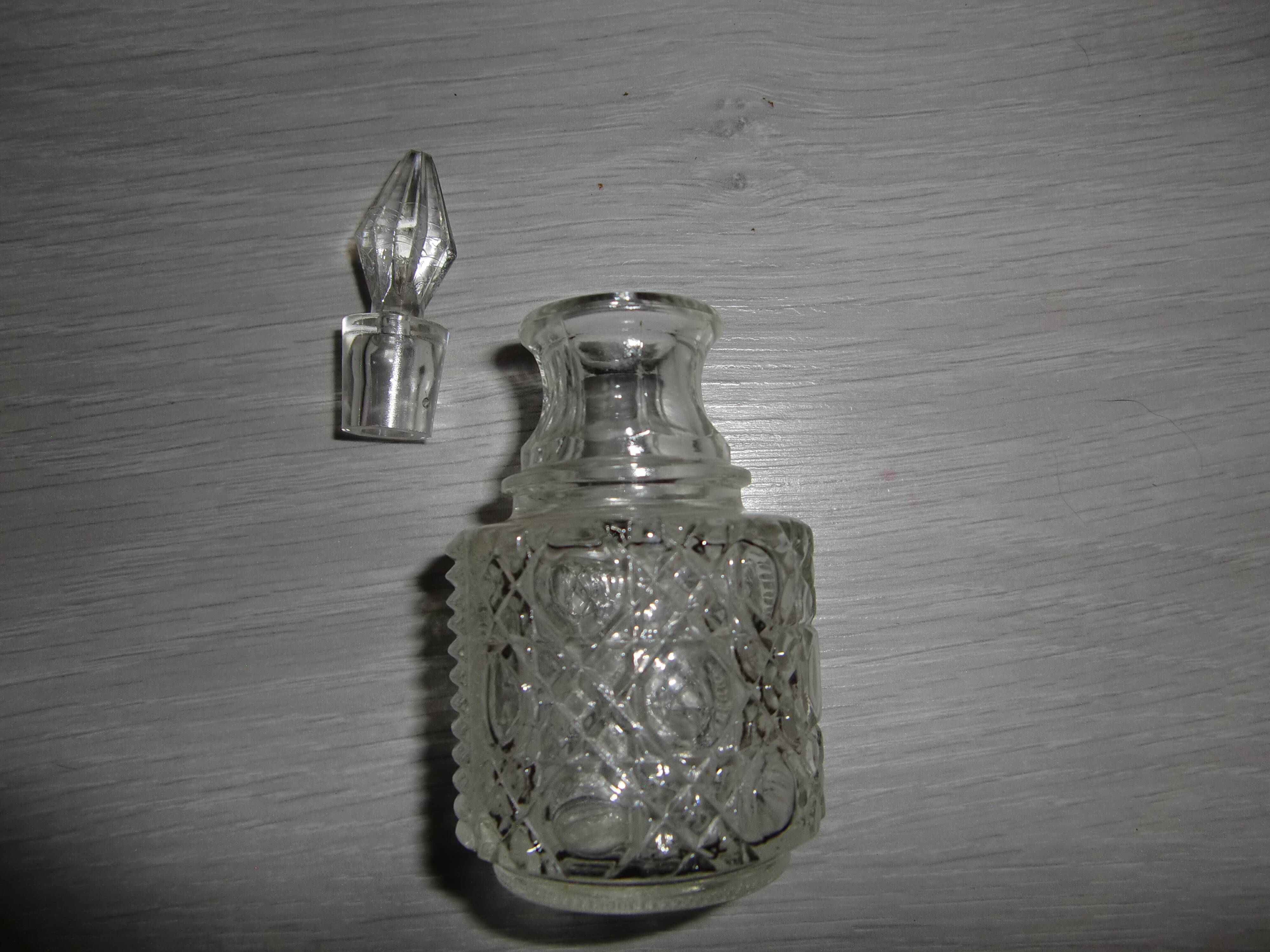 Petit nécessaire de table pour assaissonement des plats