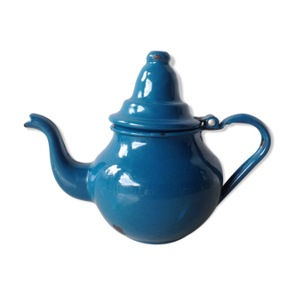 Théière en tôle émaillée bleue