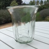 Vase en verre transparent