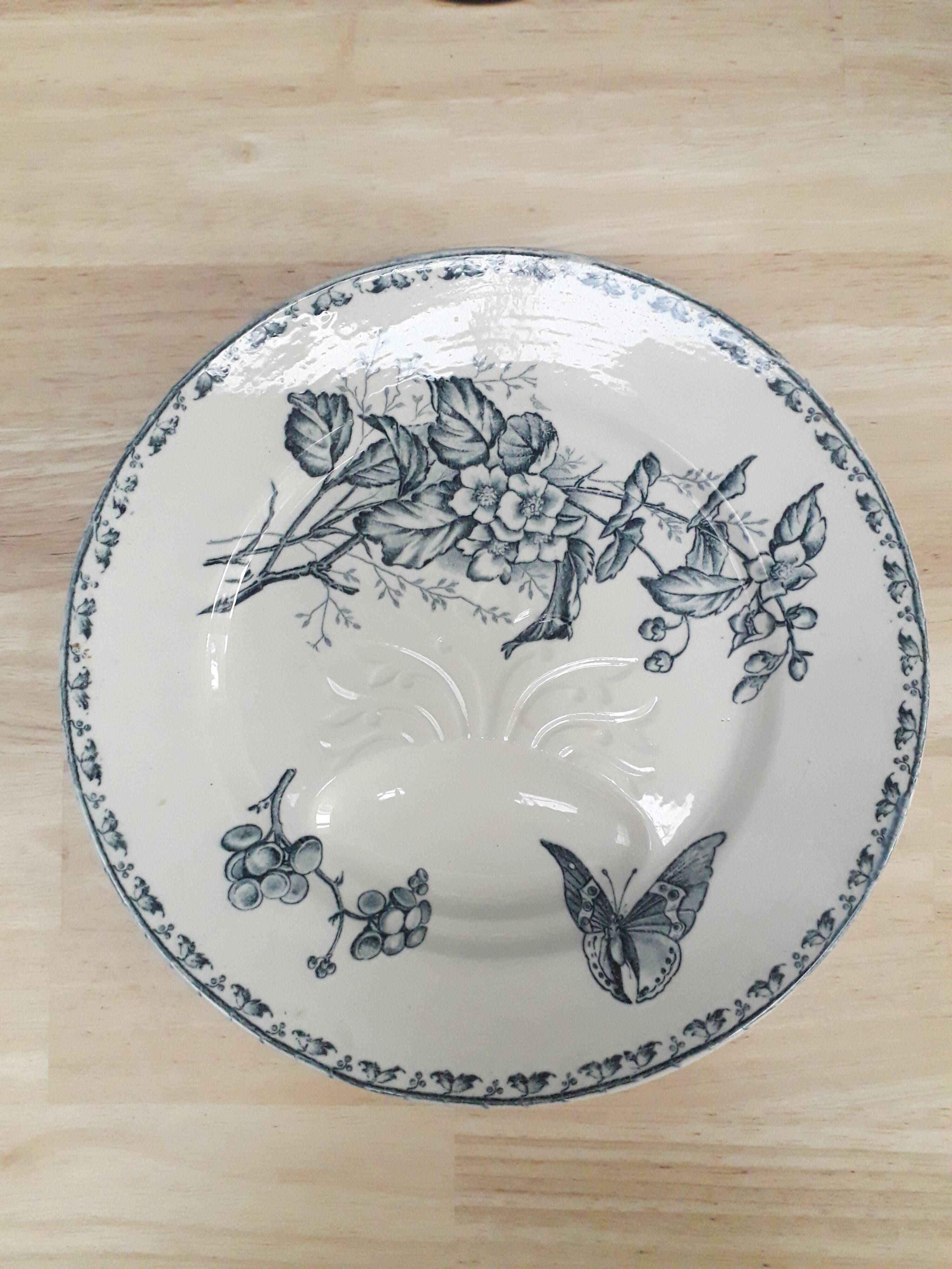 Artichoke plates (6) early twentieth century