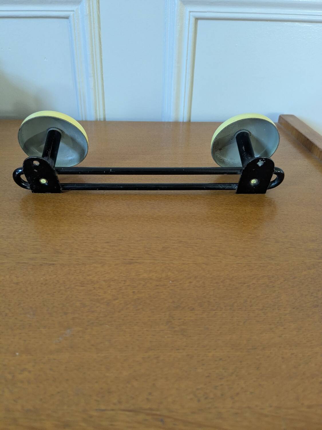 Wall-mounted coat rack