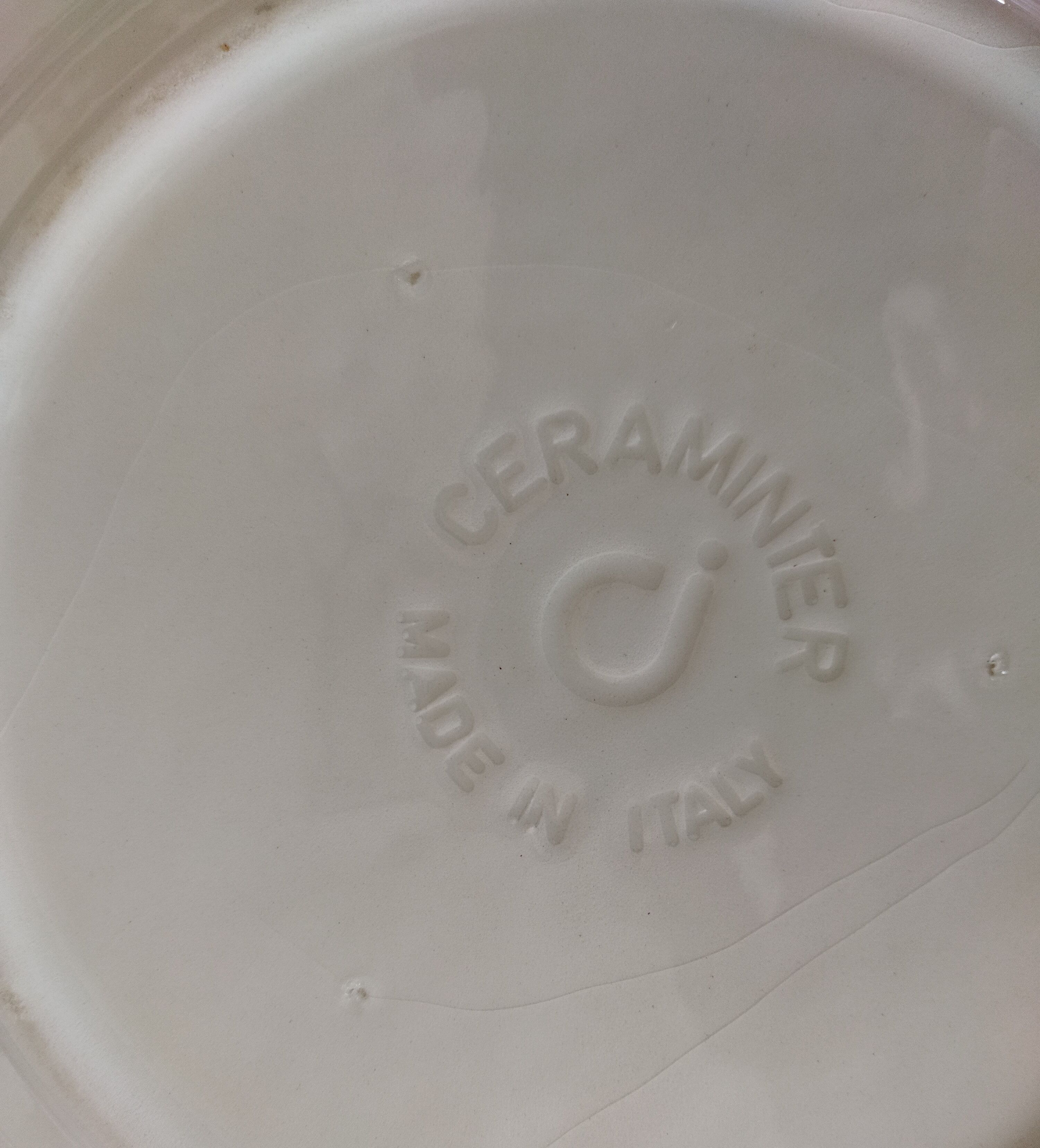 8 blue & white plates