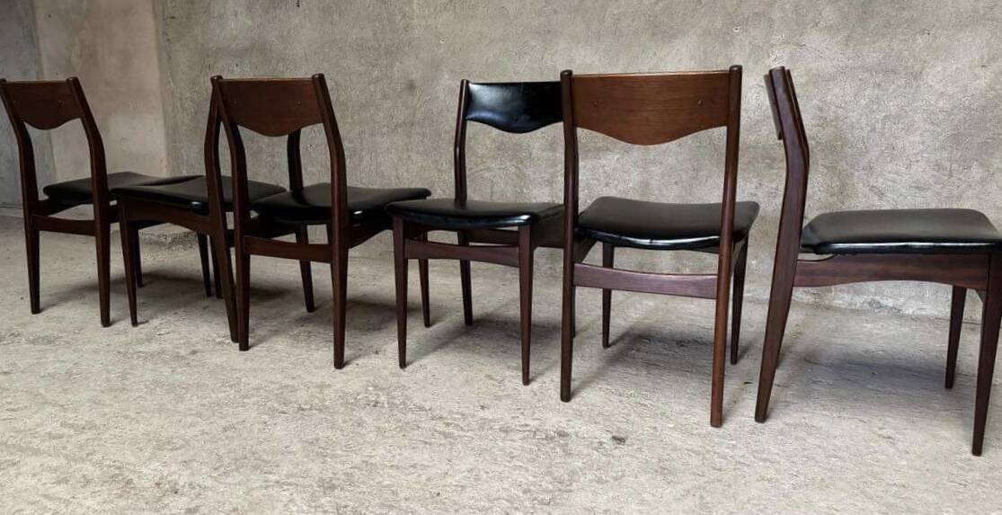 Series Set of 6 vintage Scandinavian rosewood chairs from the 1960s
