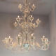 Lustre vénitien en verre de Murano incolore, 21 bras de lumière sur trois niveaux