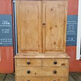 Victorian period linen cupboard