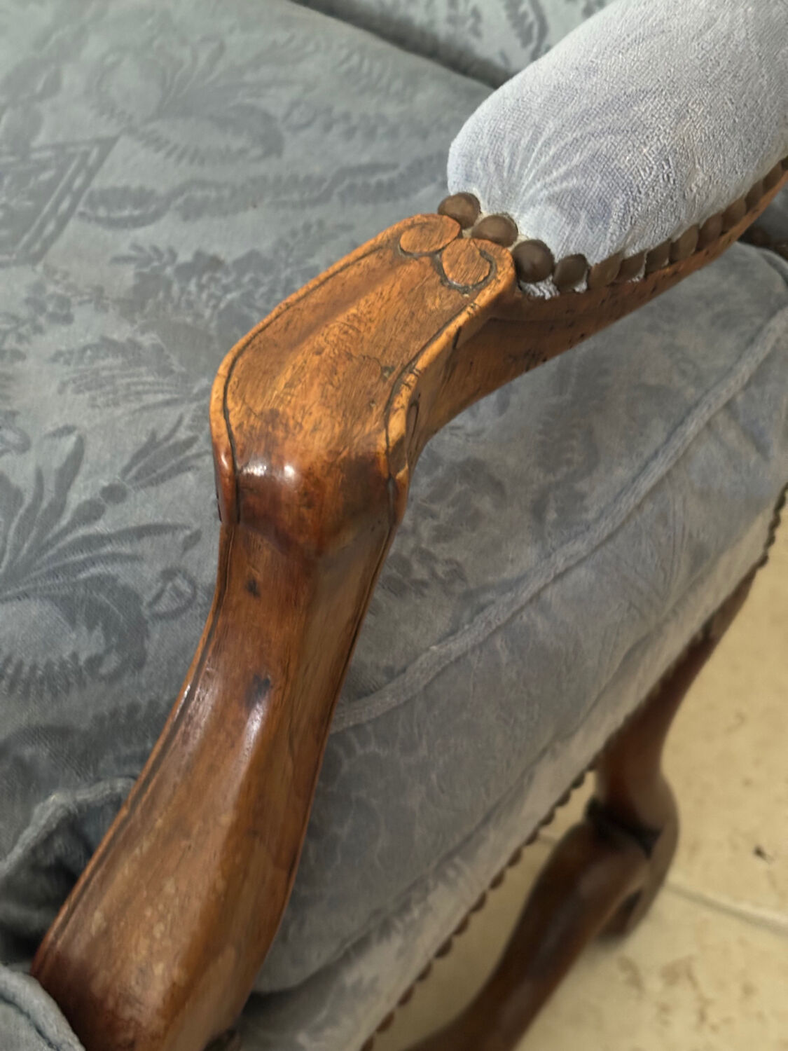 Pair of walnut armchairs - legs in sheep bone Louis XIII