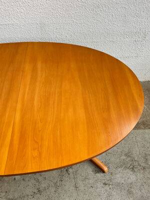 Baumann Oval Table