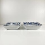 Pair of square dishes in Blue Onion porcelain Kahla – East Germany, 1960–1980