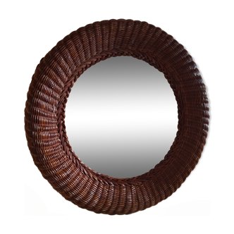 Round mirror, dark rattan