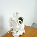 Cygnes en porcelaine avec des détails en or vintage