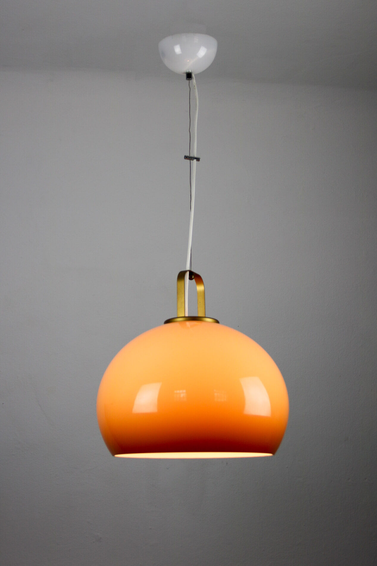 Suspension de Harvey Guzzini pour Meblo, années 1970