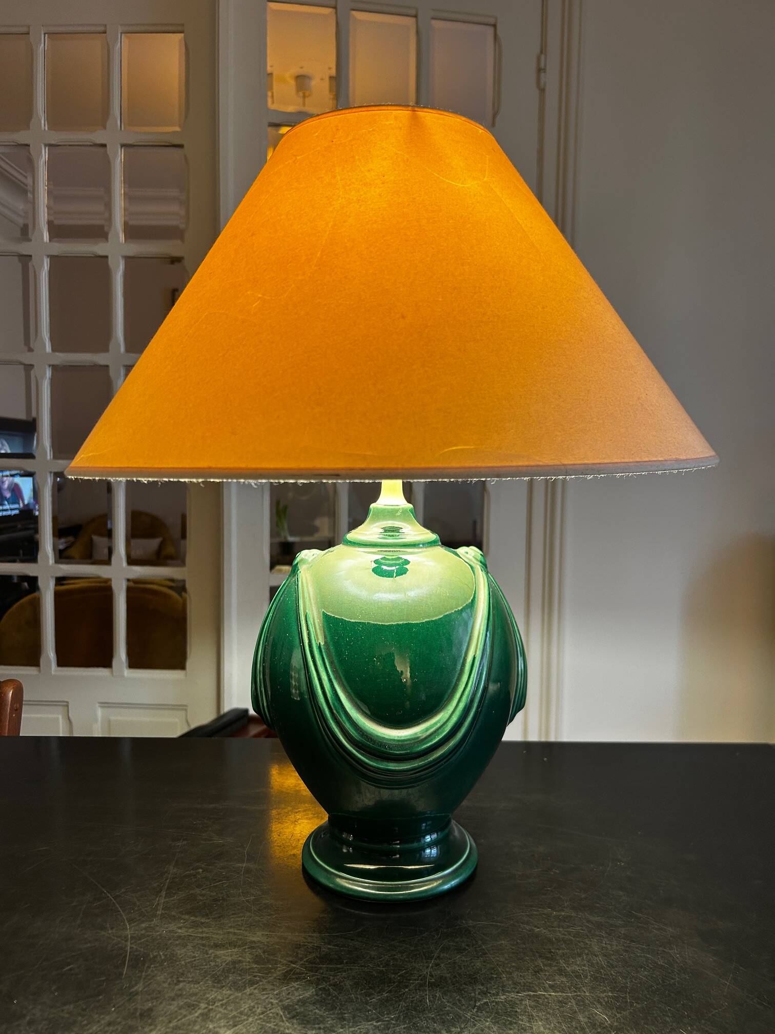 neo-classical ceramic lamp