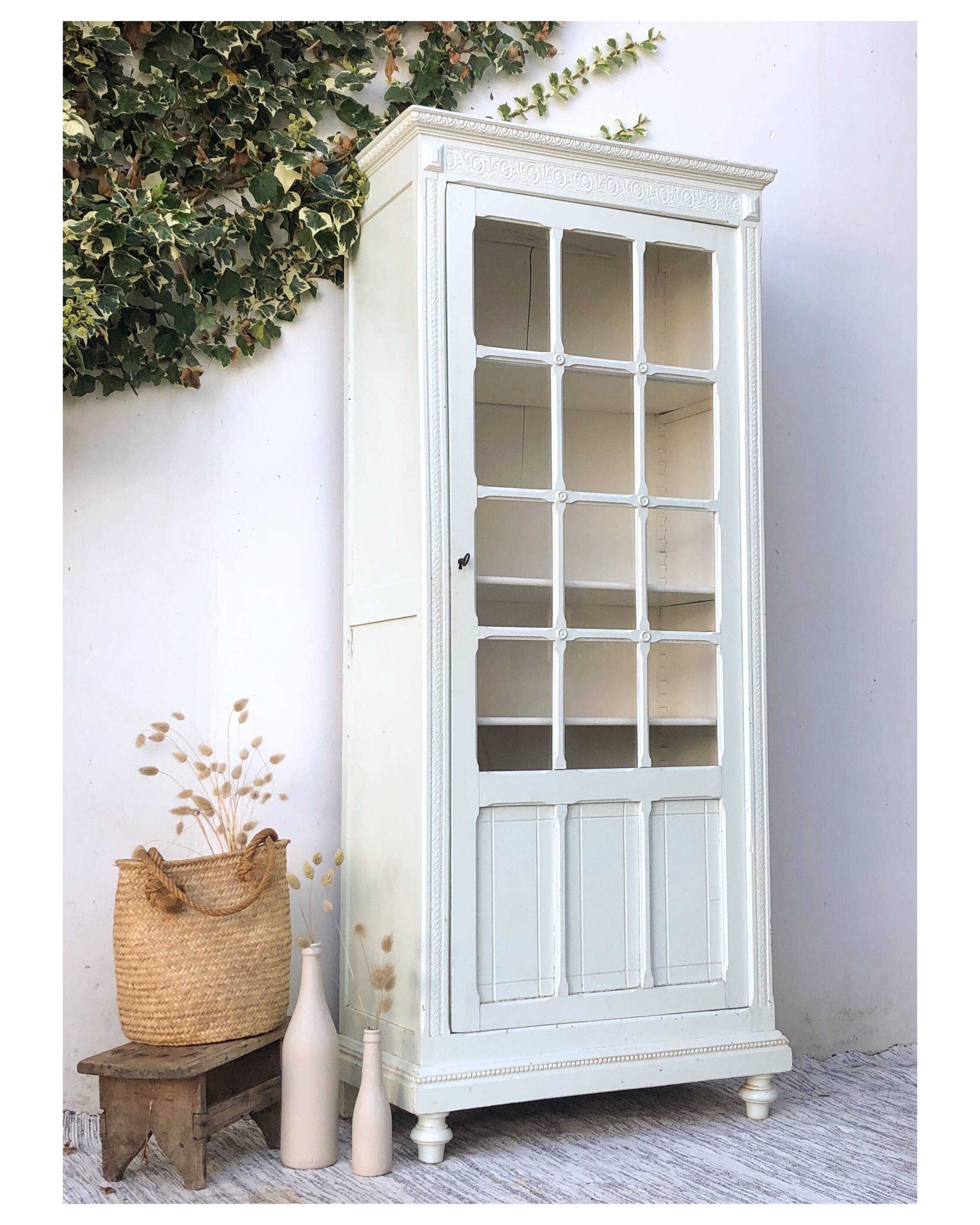 Glass-glazed Parisian wardrobe
