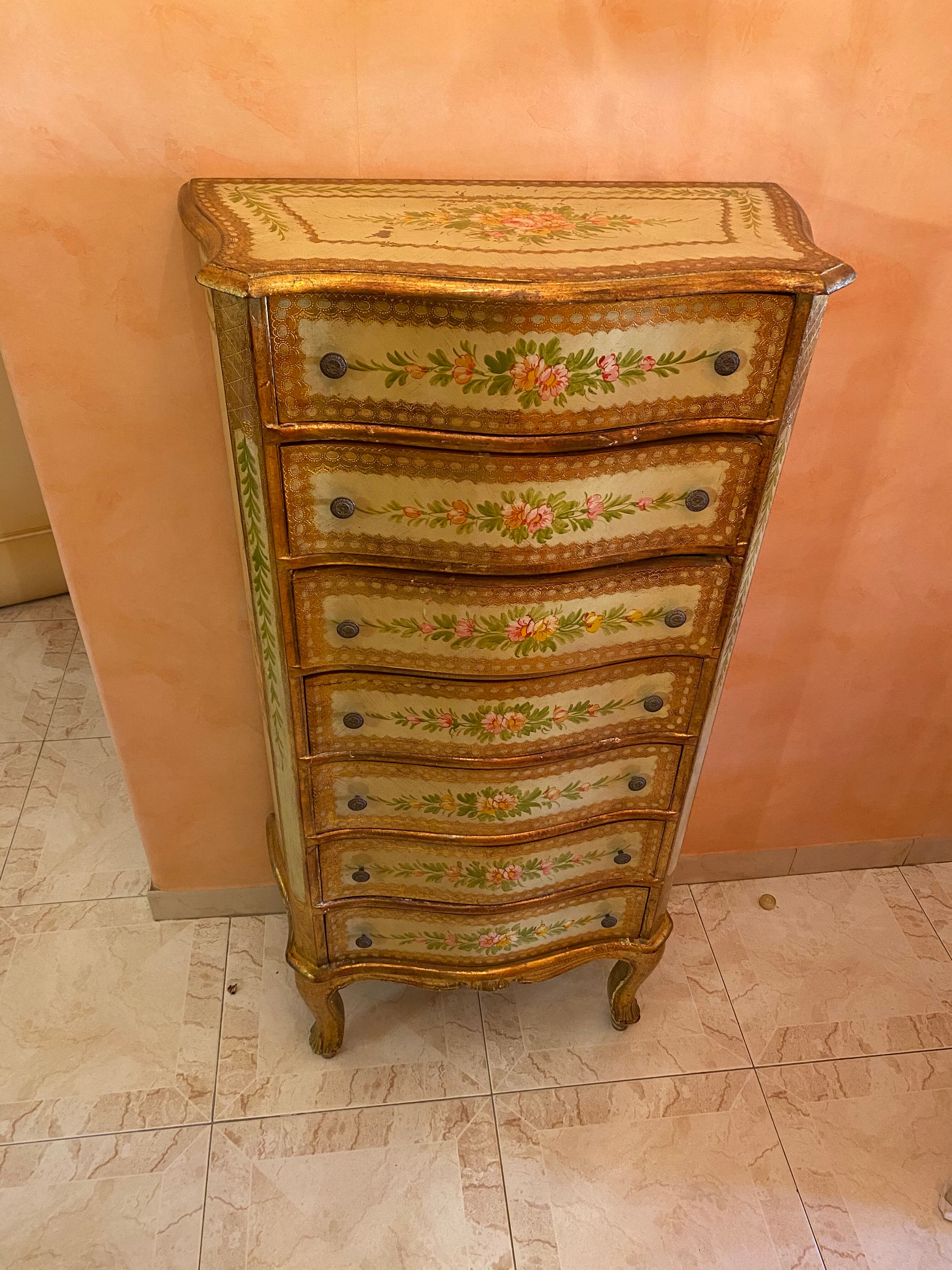 Venetian floral decoration dresser