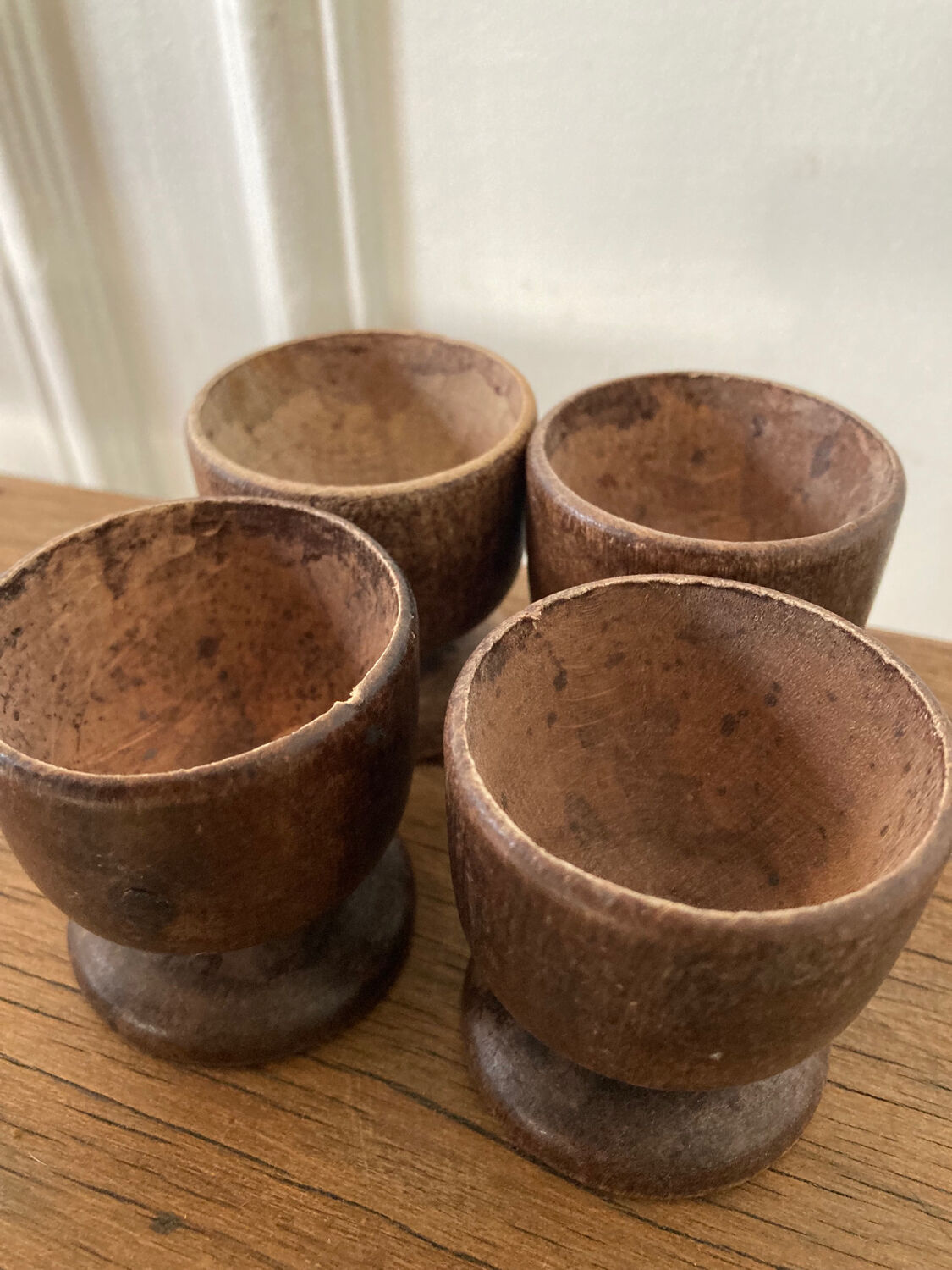 Set of 4 wooden shells