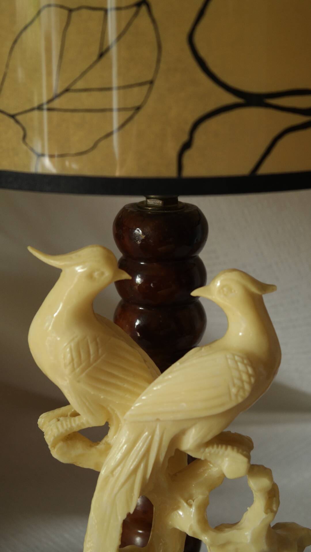 Vintage onyx birds bedside lamp