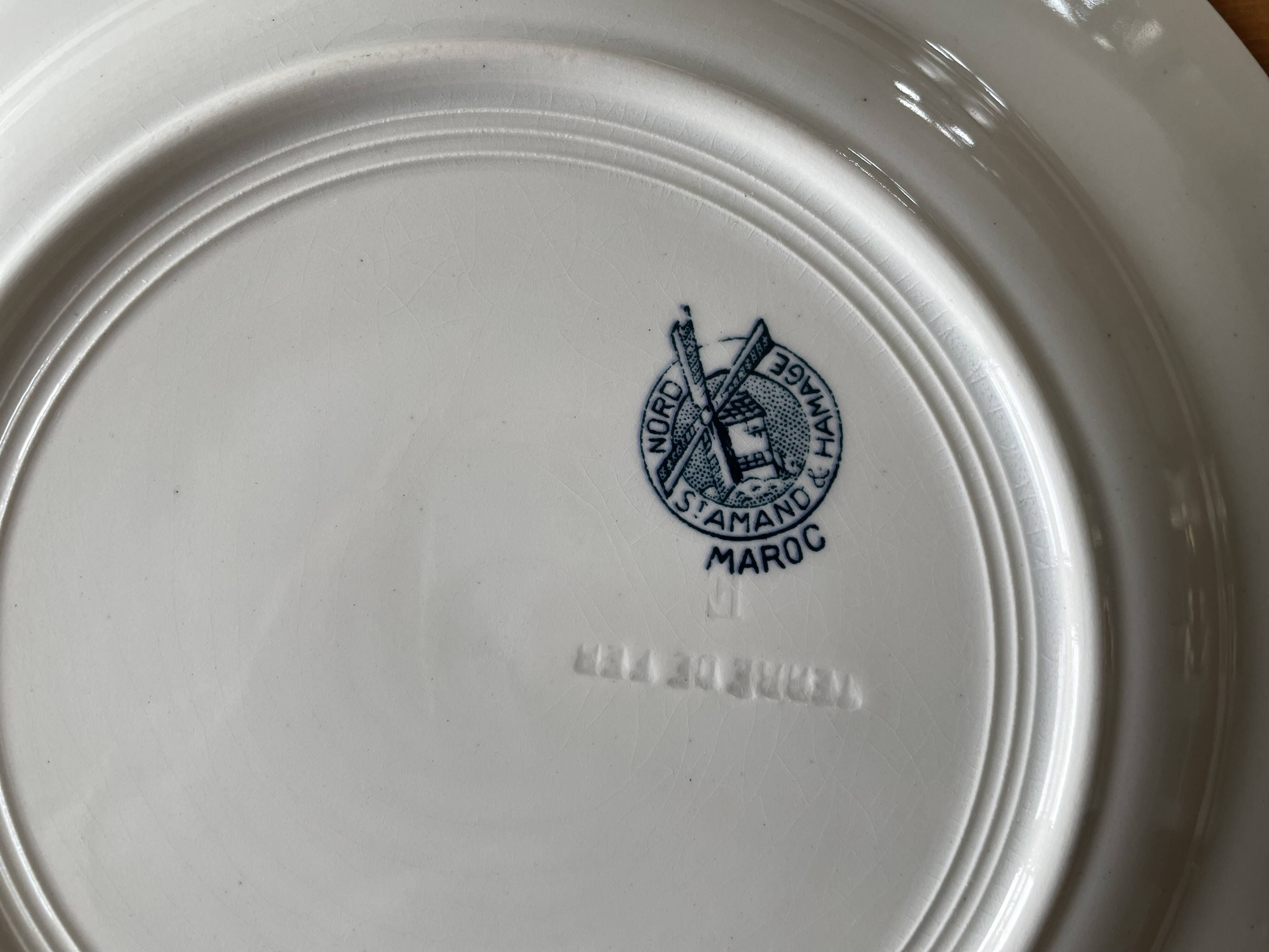 6 antique flat plates in Saint-Amand earthenware (Nord)