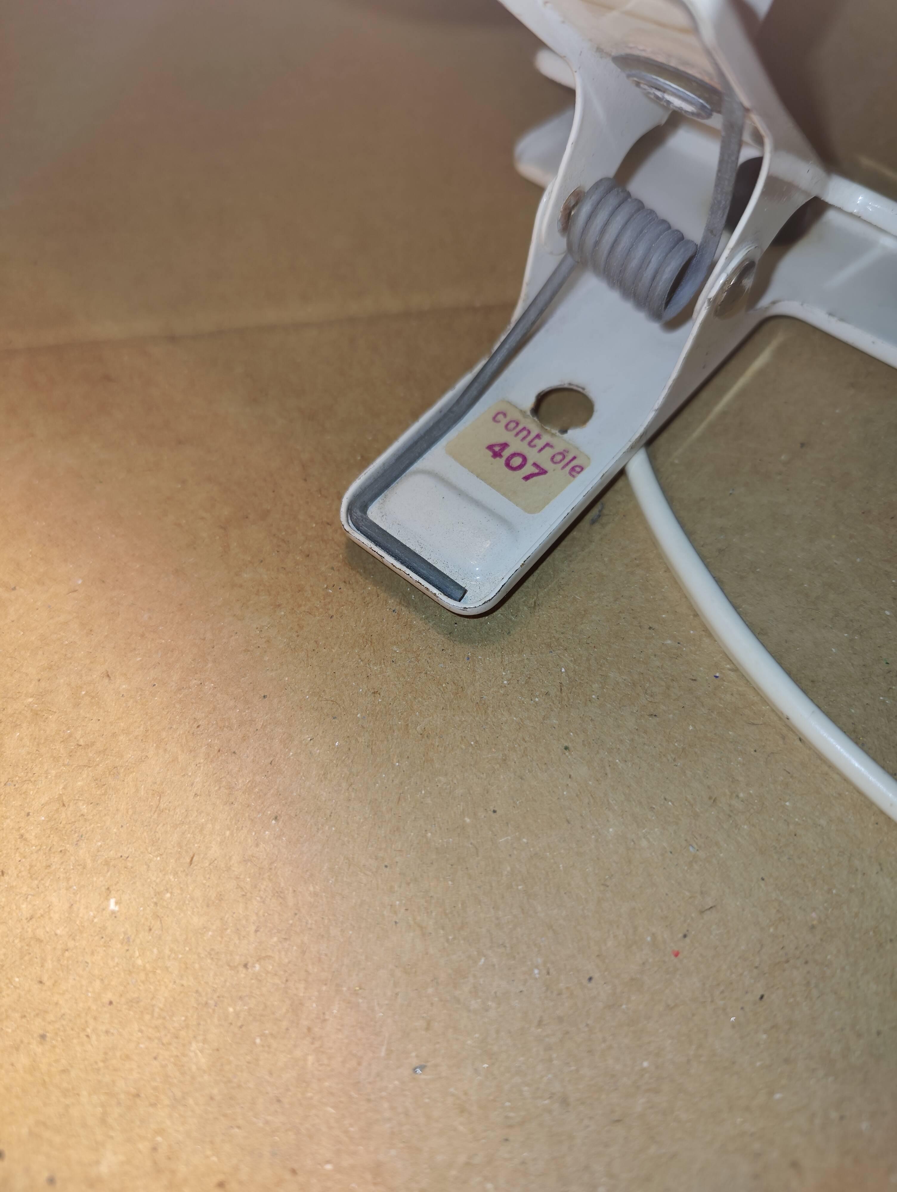 Vintage white clip-on spotlight lamp Lita