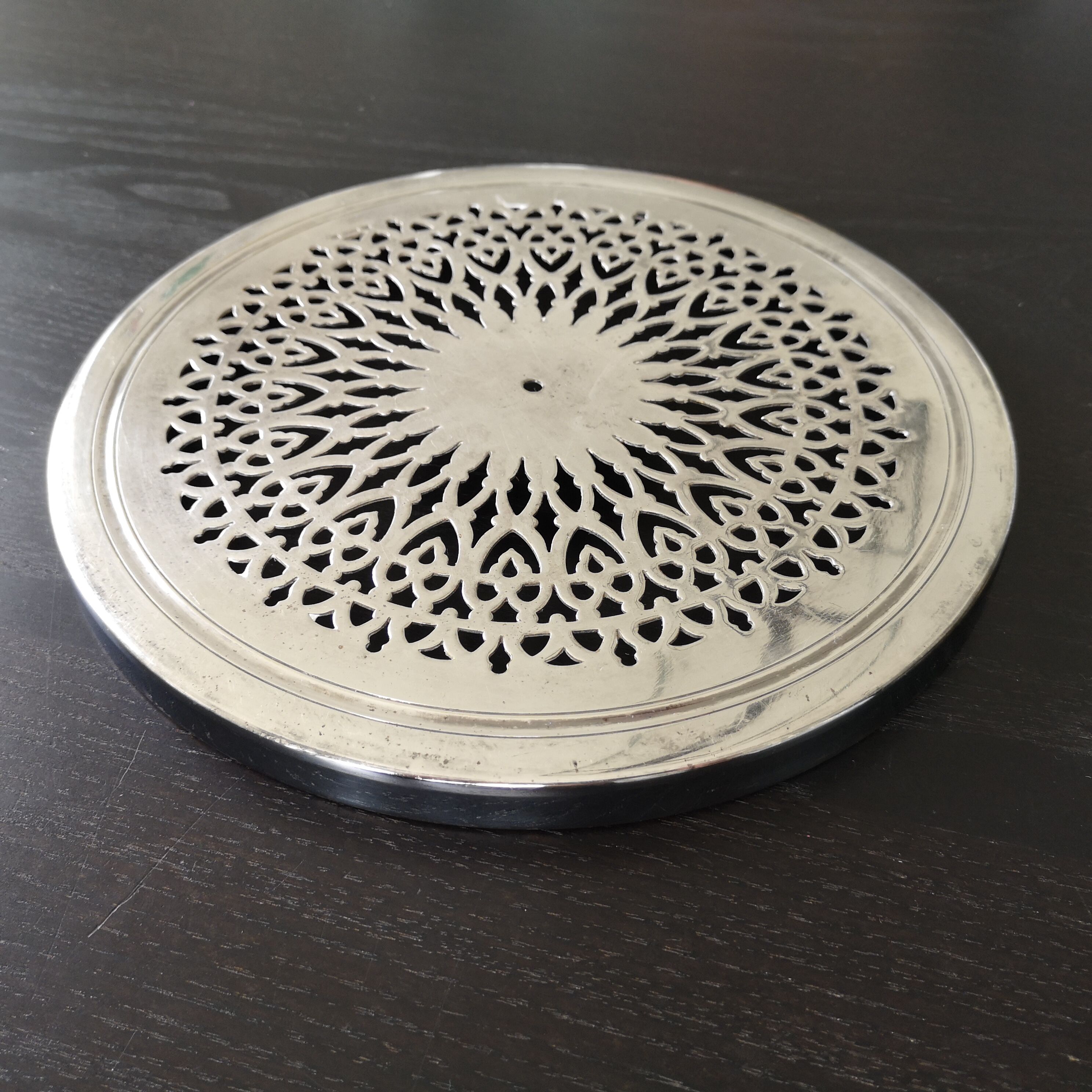 Silver metal flat top