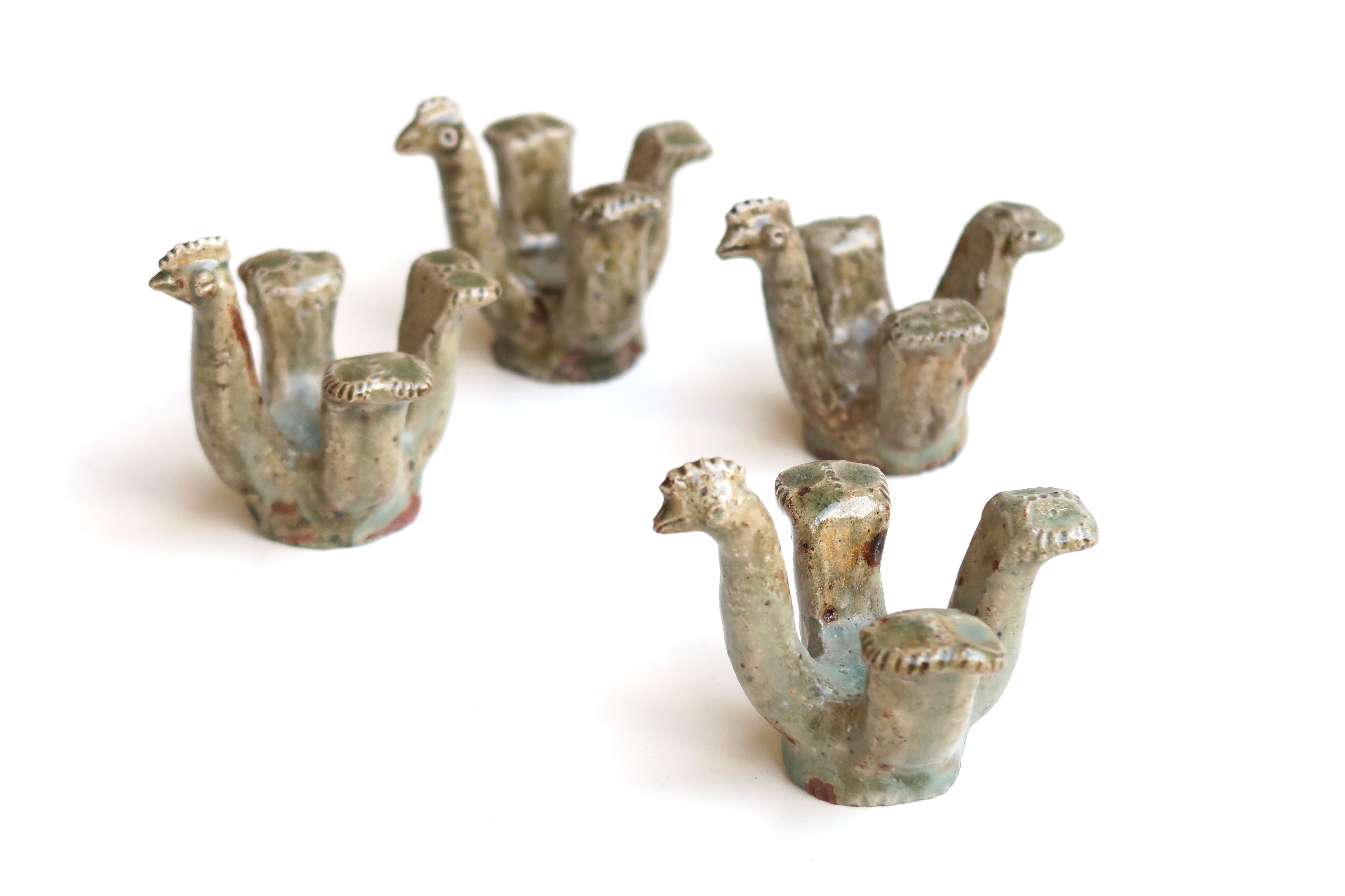 Set de 4 coquetiers " poule " en grès de Jean Lerat, années 60