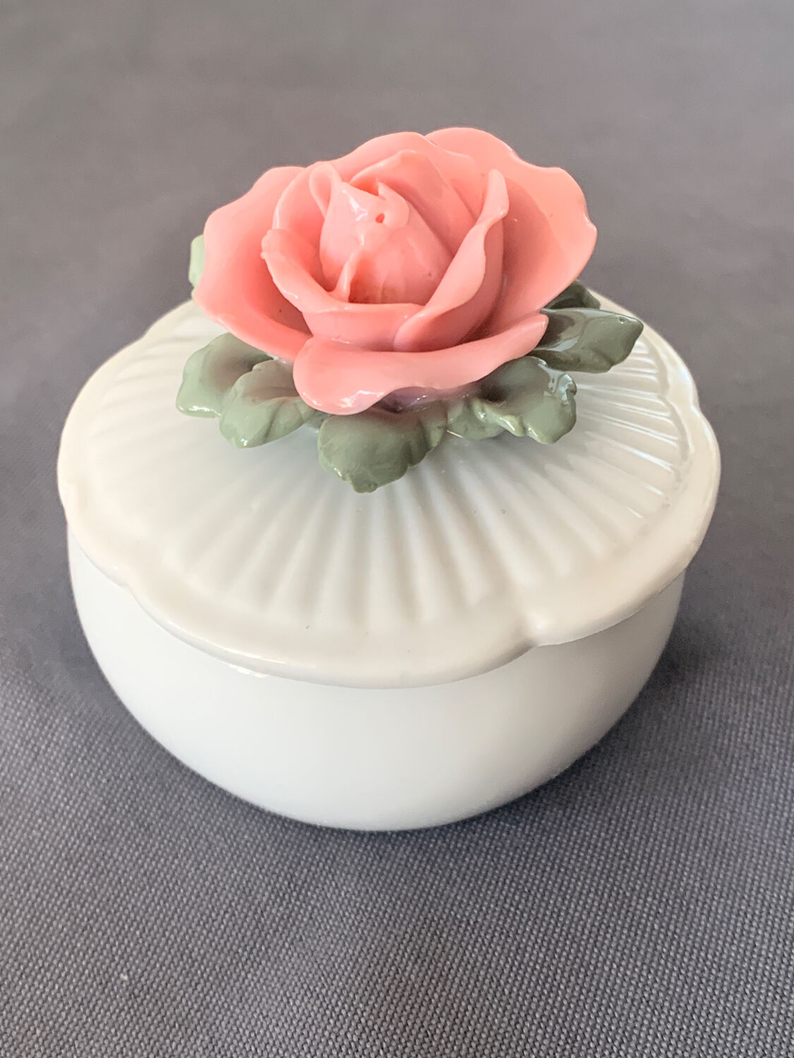 Jewelry box with a rose