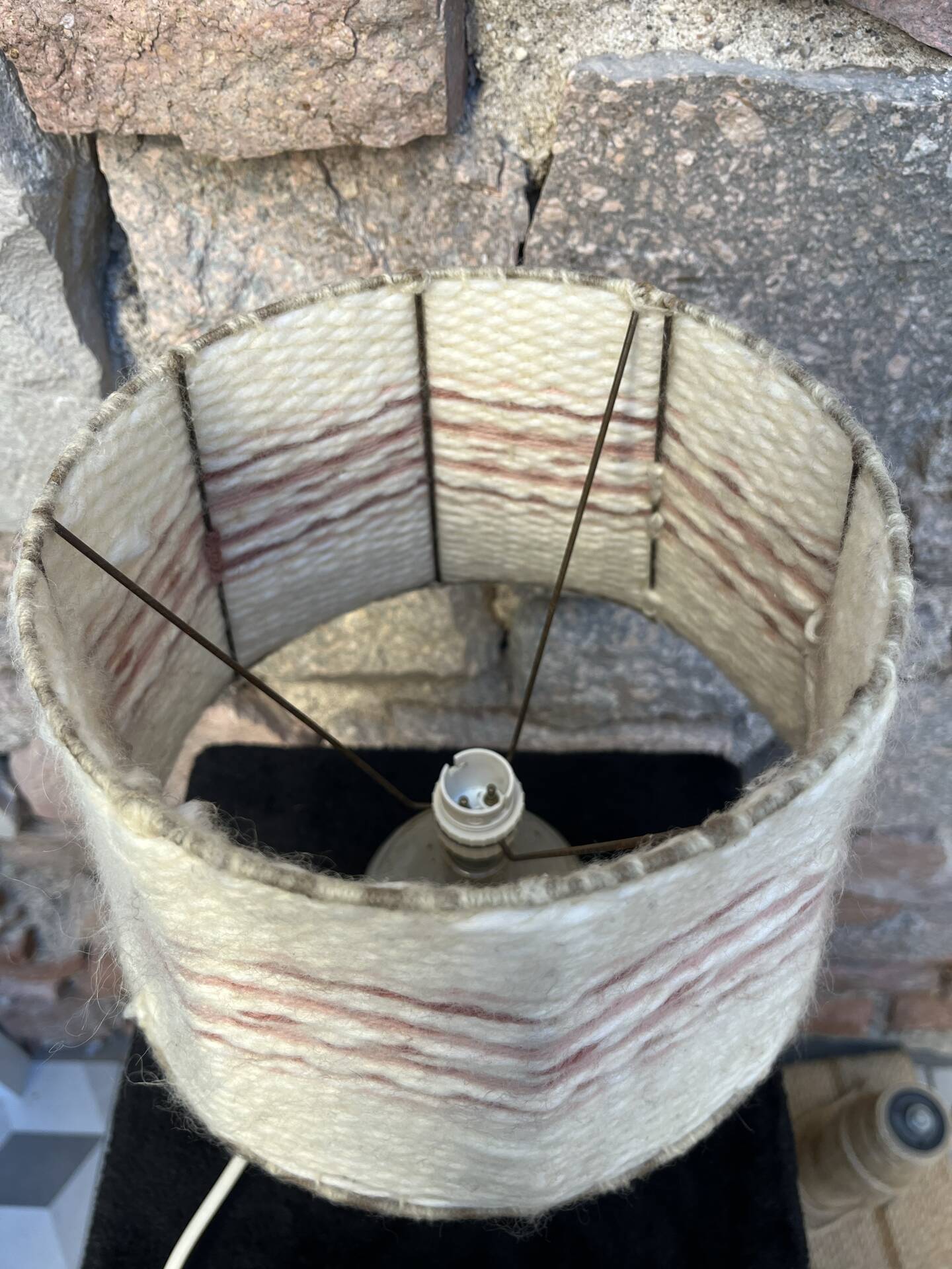 Lampe vintage en grès et abat-jour laine