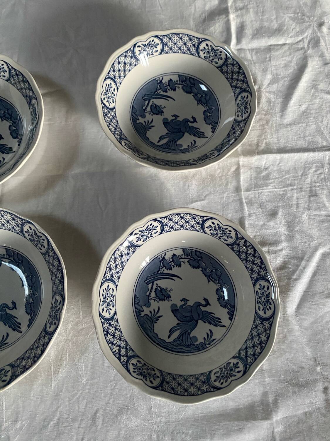 Set of 4 large Old Chelsea antique Mason's bowls