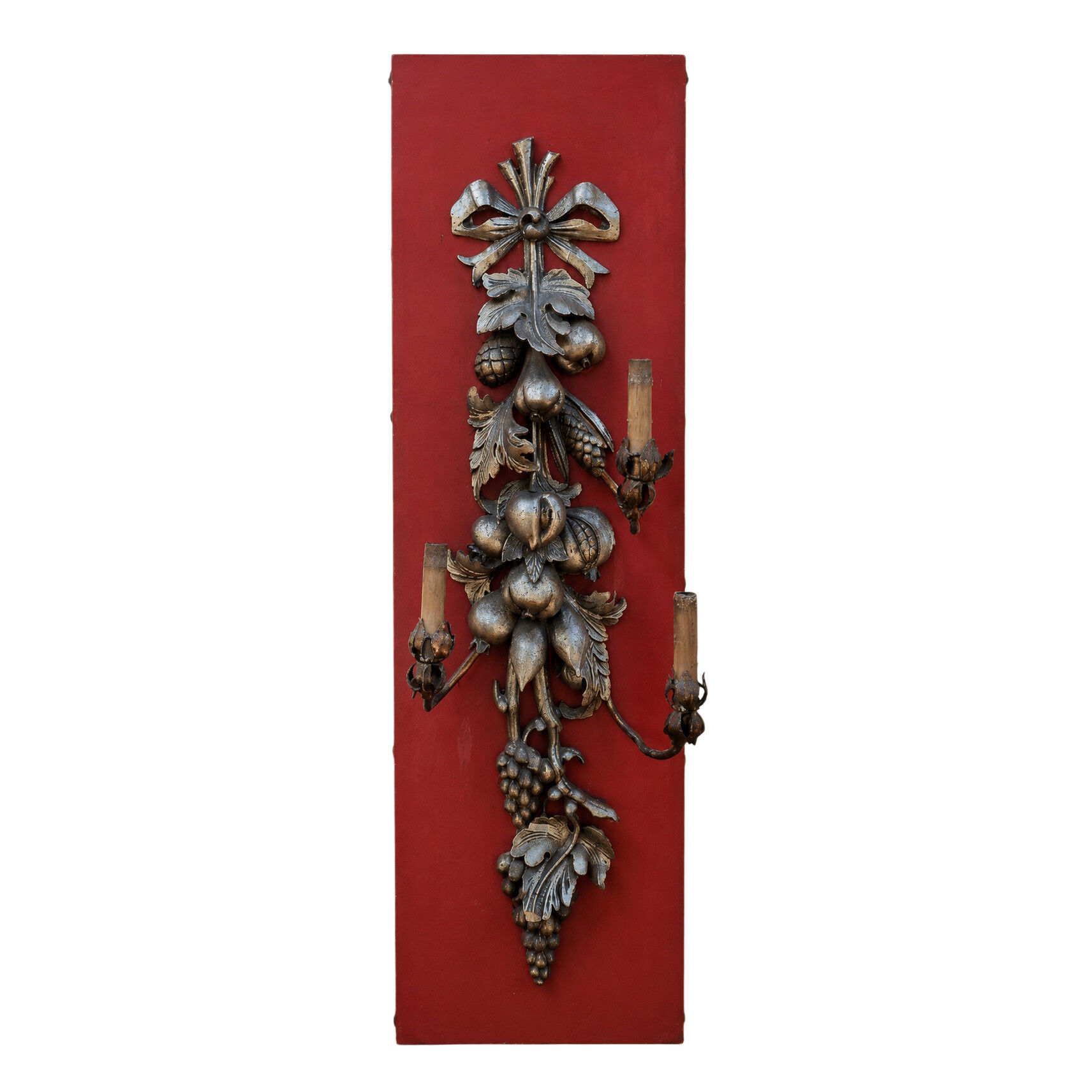 Large three-light wall sconce in silver wood with fruit decoration.