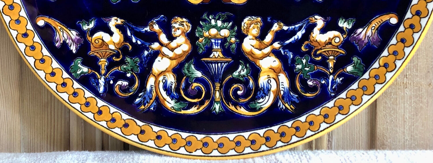 Gien Renaissance cake pie dish blue background 1971/1984