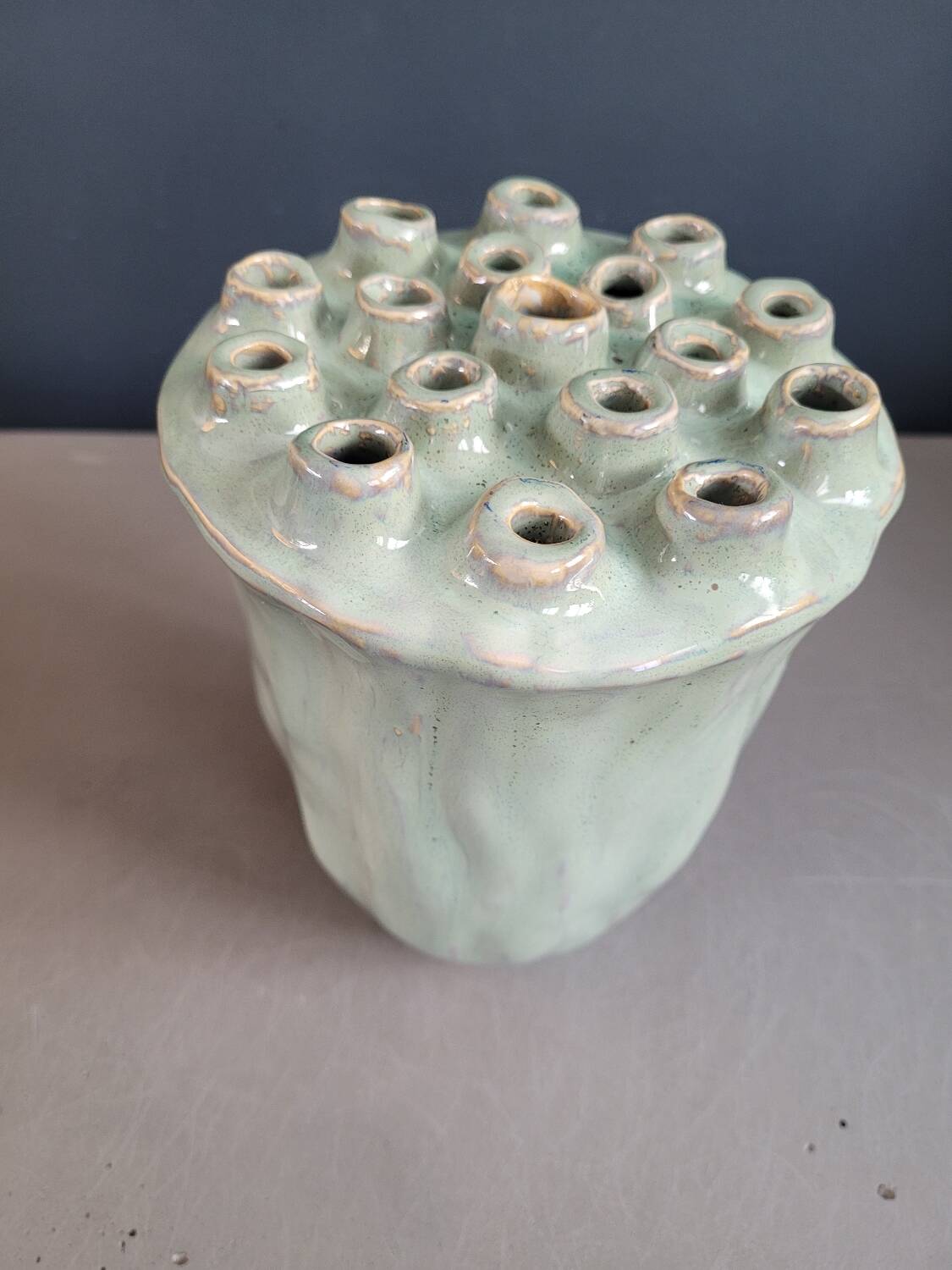 Pique-fleurs en céramique- Vase