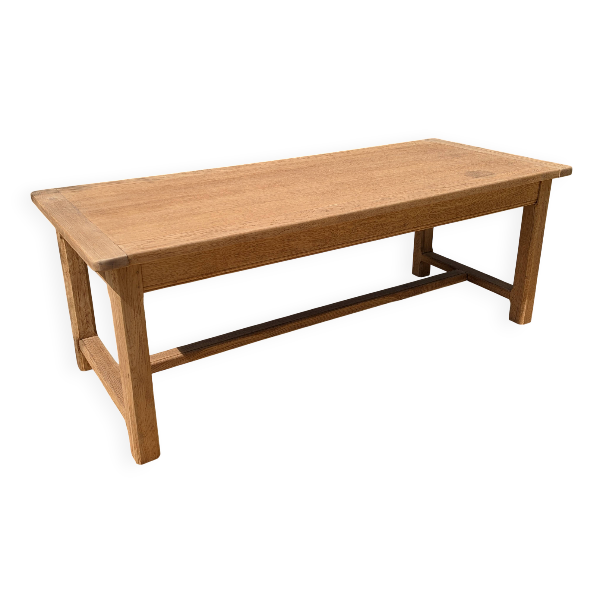 Farm table