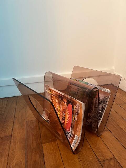 70s magazine rack in altuglass