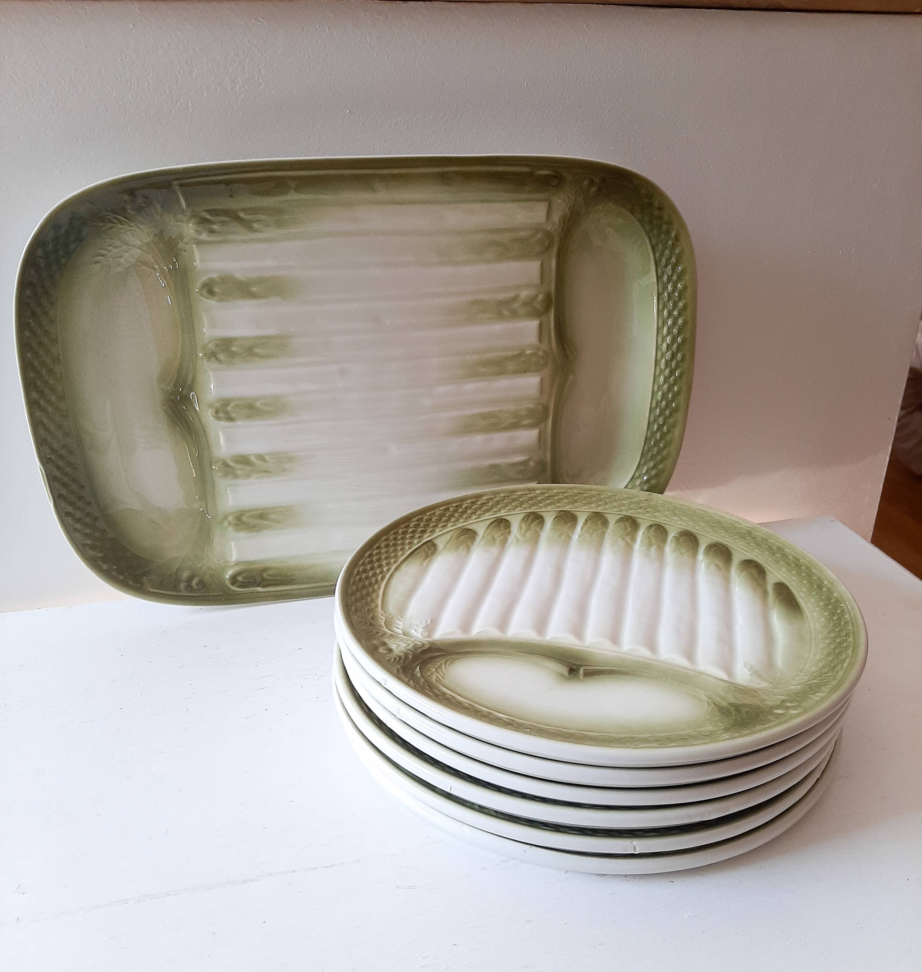 Asparagus service in green earthenware Moulin des Loups Orchies