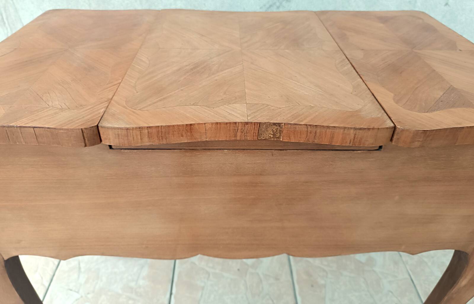 Louis XV style work table in walnut veneer