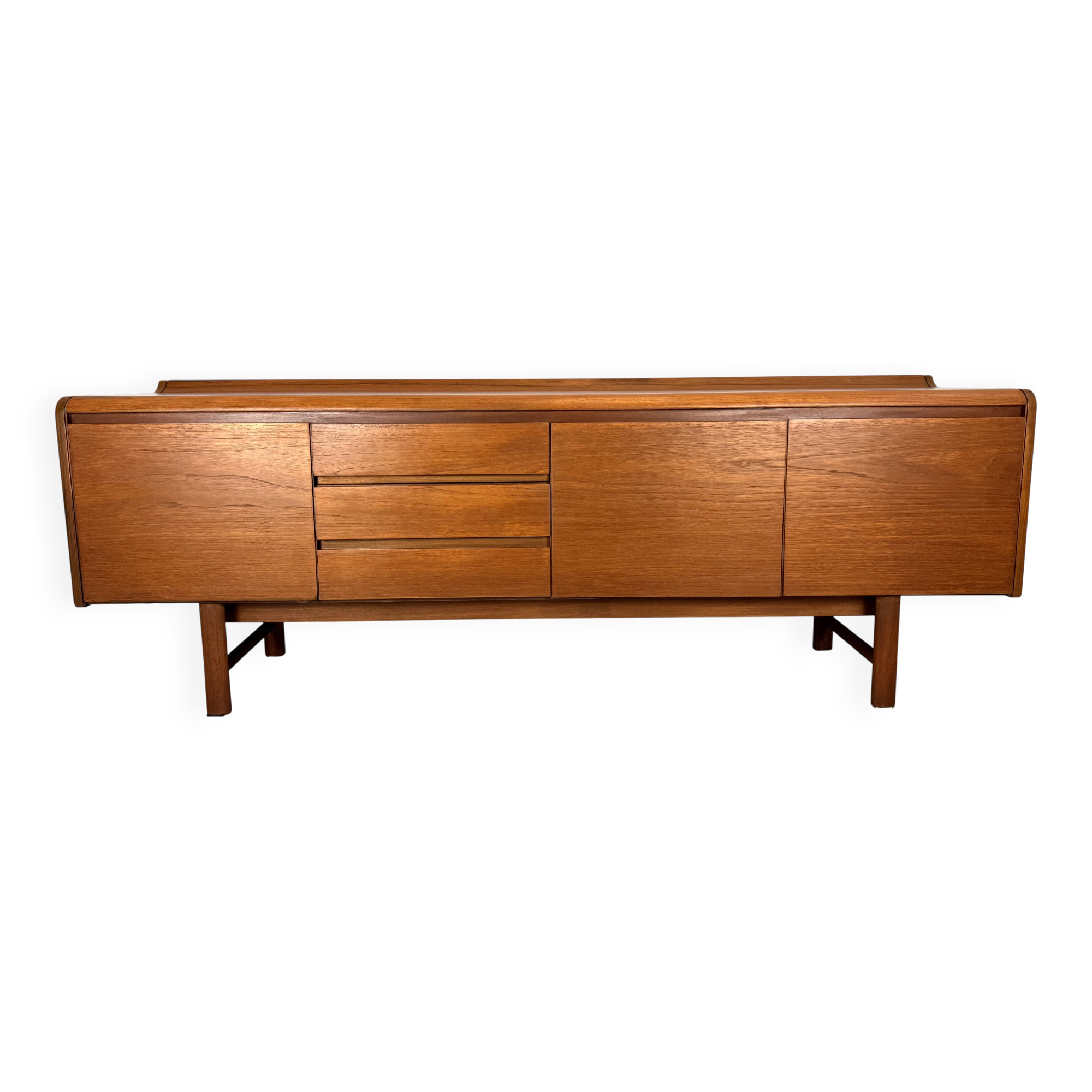 Beautiful, rare, minimalist White and Newton sideboard from the 1960s.