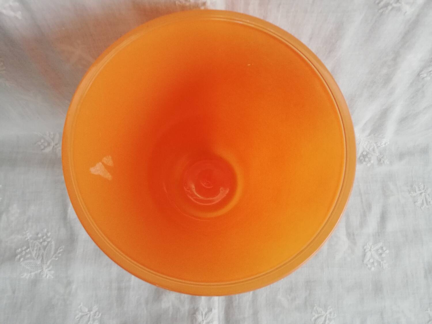 Vase en verre orange années 70