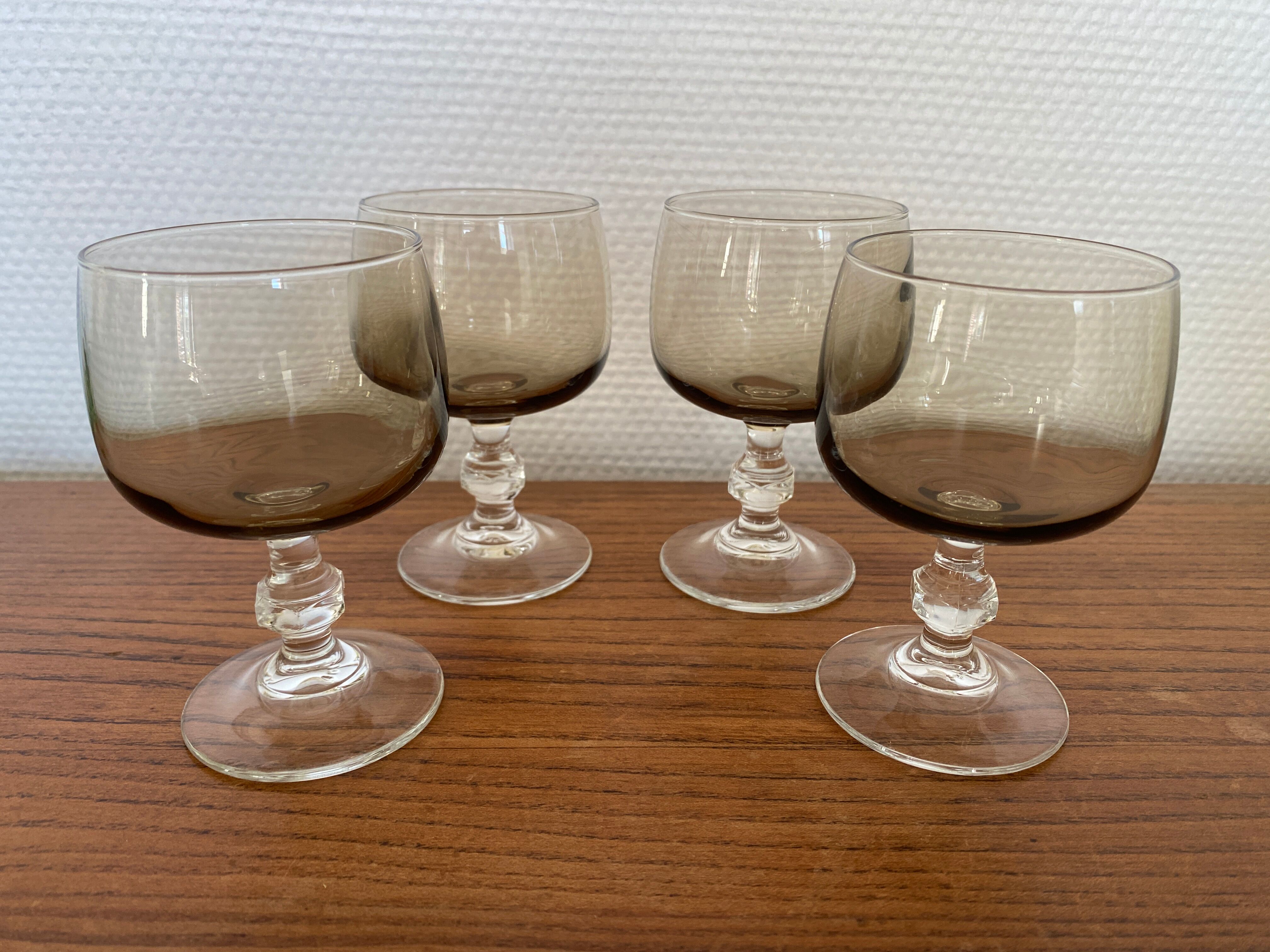 Set of 4 Luminarc wine glass model "Domaine"