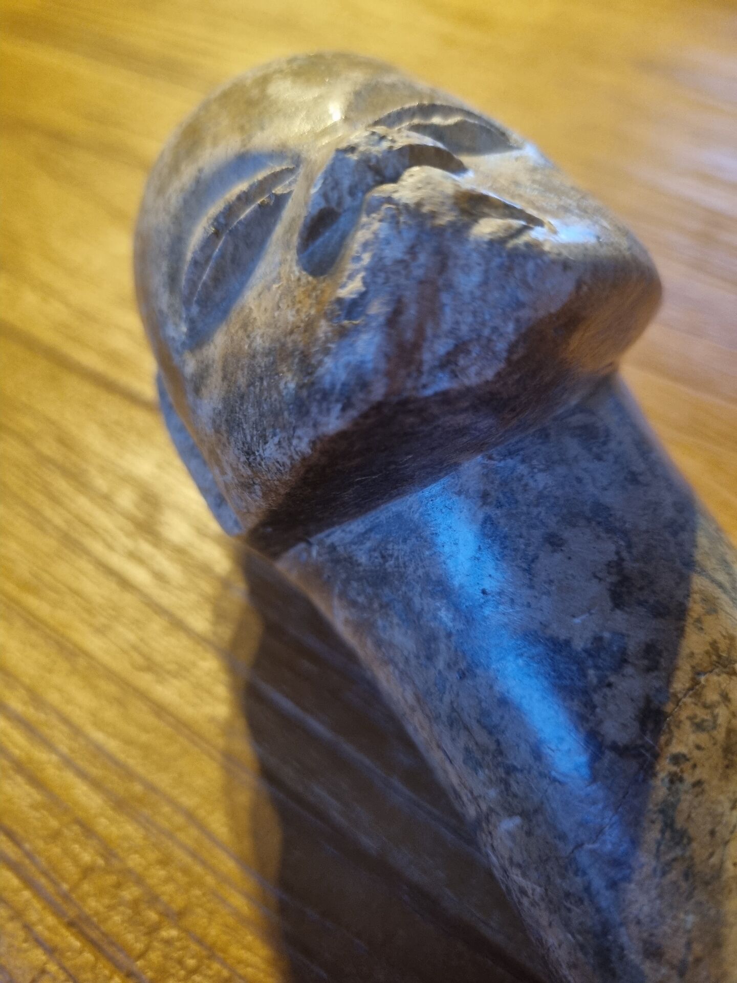 Statuette  femme africaine